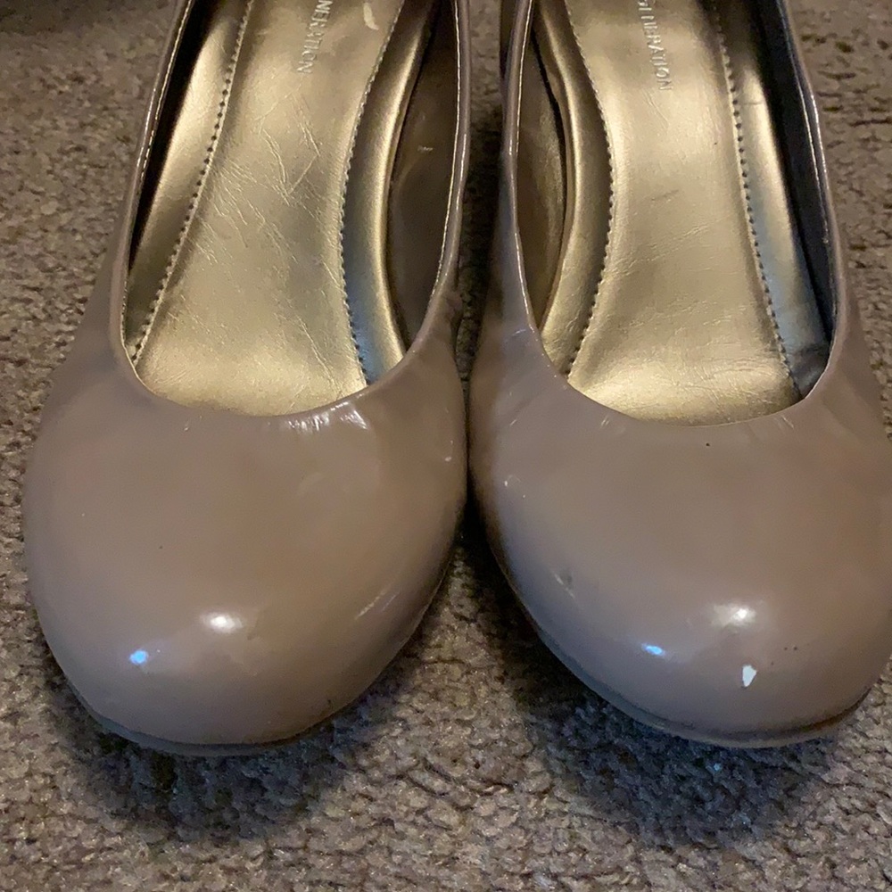 Patent leather nude wedge heels